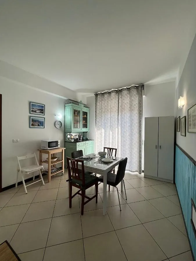 Appartamenti Azzurro Smeraldo Sestri Levante 0*,